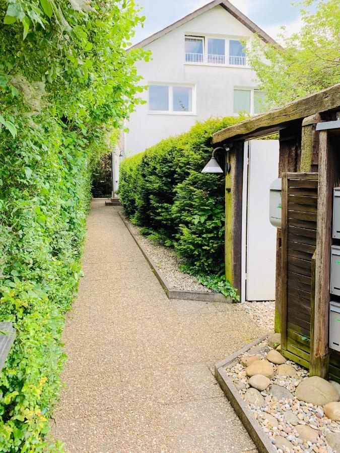 Gemuetliche Souterrain Wohnung Neben Der Universitaetsklinik In Homburg Homburg  Exterior foto