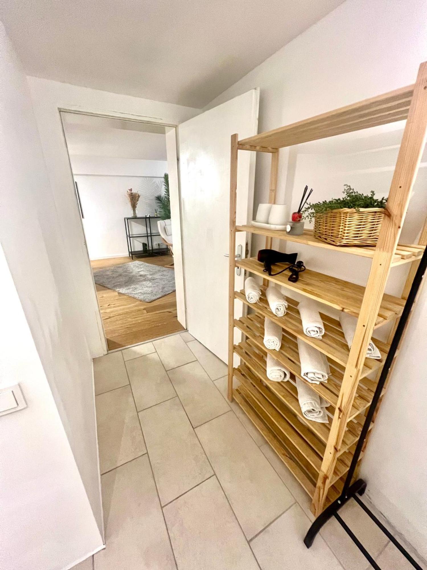 Gemuetliche Souterrain Wohnung Neben Der Universitaetsklinik In Homburg Homburg  Exterior foto